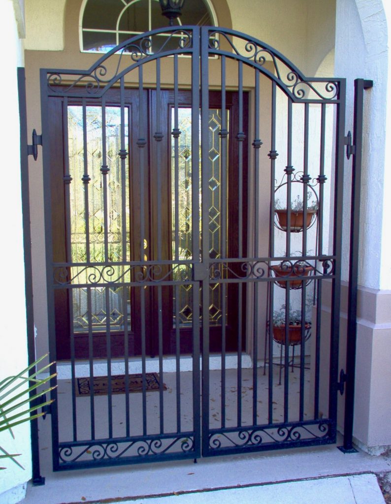 Gates – Classic Iron Decor